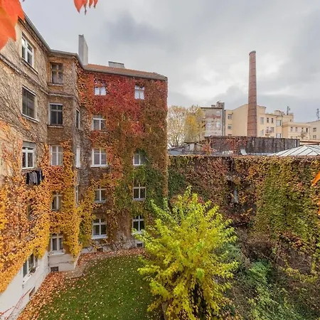 Good Vibes&honey Old Town Apartment